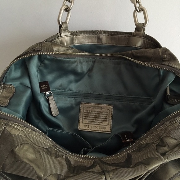 Coach Limited Edition Poppy Bag SZ L Authentic - Picture 3 of 6